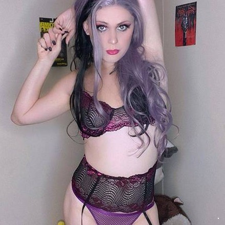 Schöne transsexuelle Puppe sucht dich!
